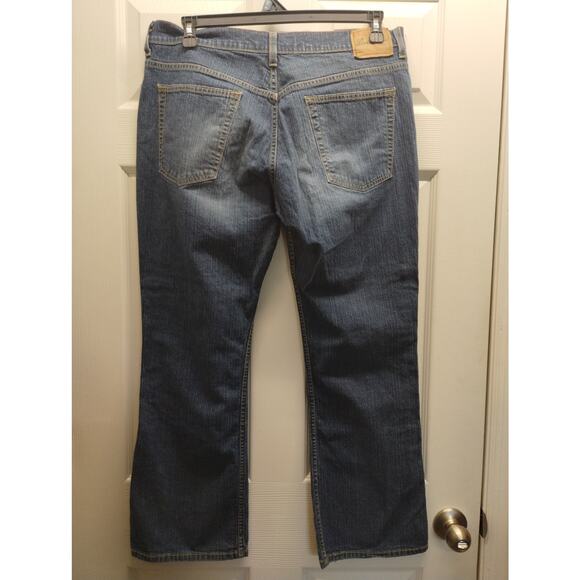 Levi Strauss Signature Women's Size 14 Short Bootcut Medium Wash Blue Jeans - Picture 3 of 7